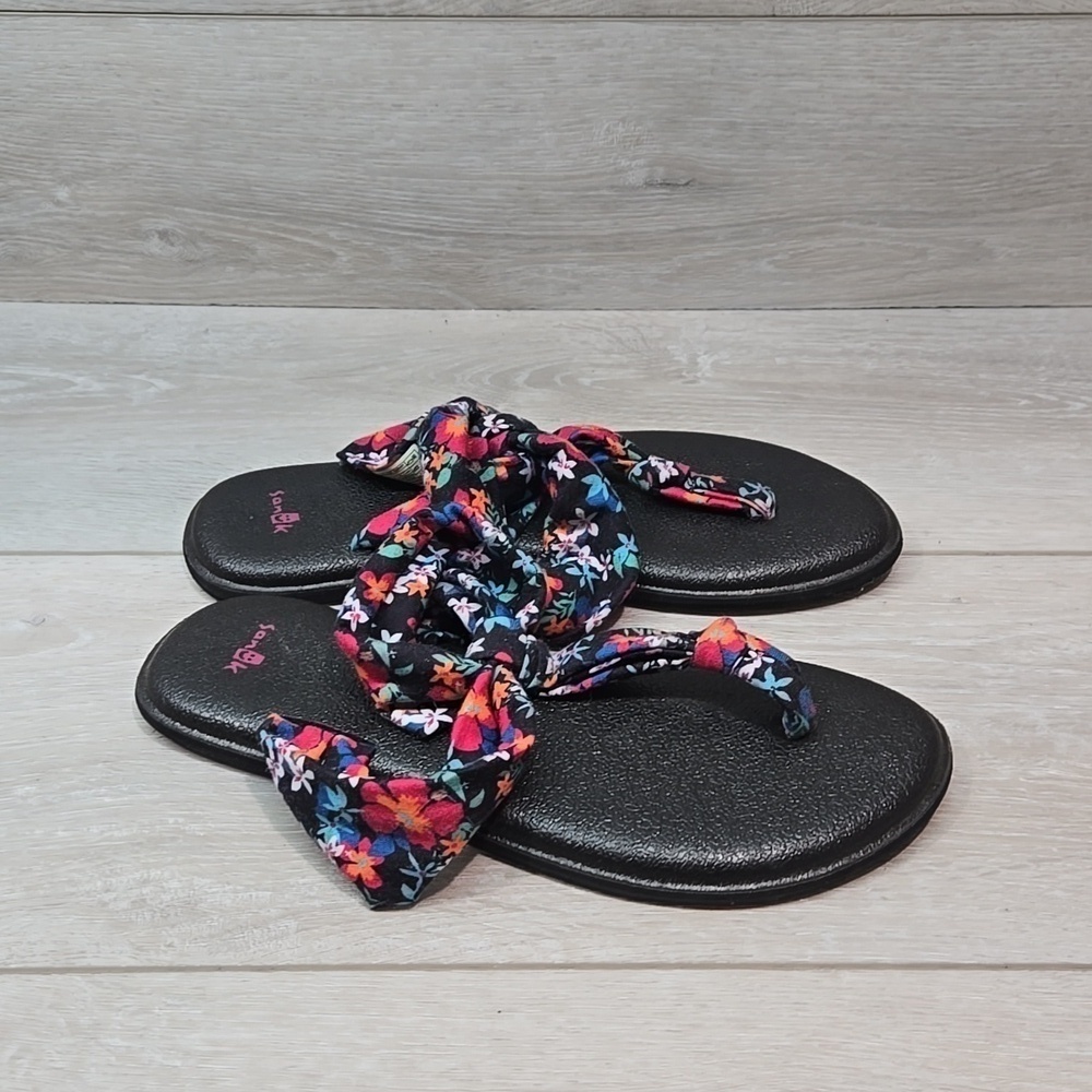 Sanuk Women T strap Floral Sandals Flats slide shoes sz 4-5